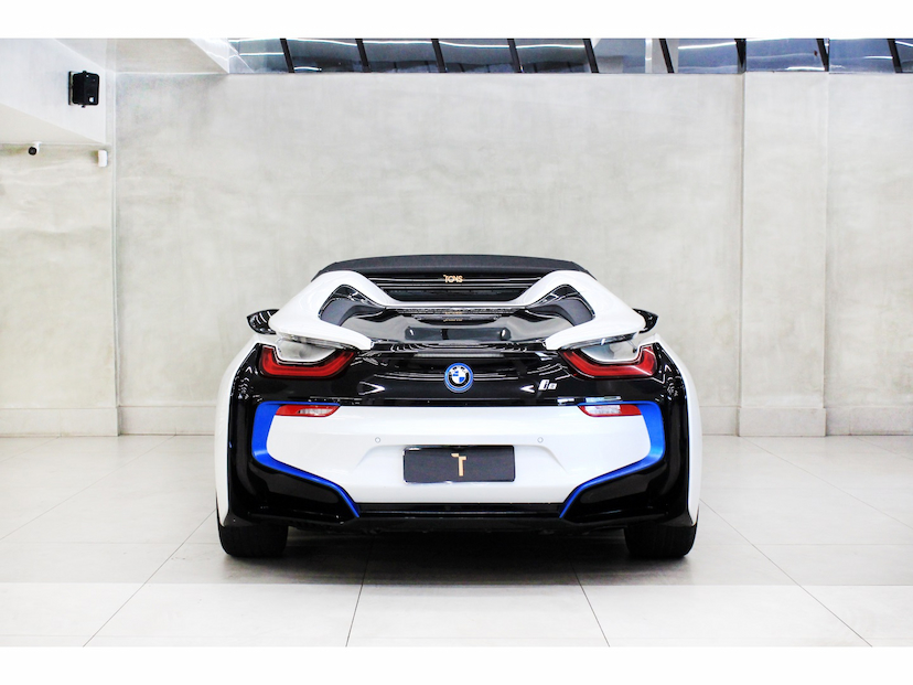Foto do veículo BMW I8 1.5 12V HYBRID EDRIVE ROADSTER AUTOMÁTICO 2020 14.800 KM 1.189.800,00