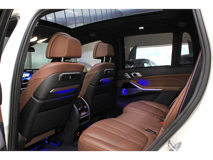 Foto do veículo BMW X7 4.4 V8 GASOLINA M60I STEPTRONIC 2024 13.950 KM 898.800,00