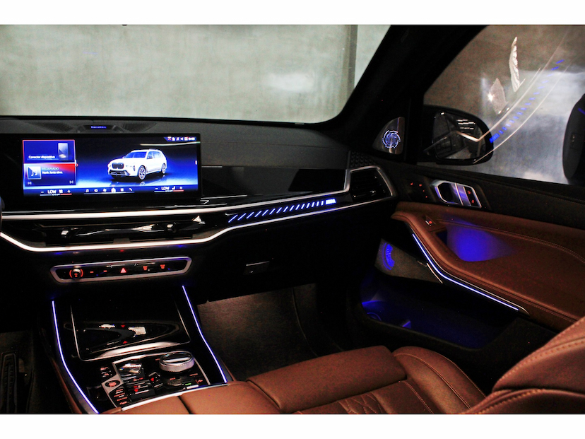 Foto do veículo BMW X7 4.4 V8 GASOLINA M60I STEPTRONIC 2024 13.950 KM 898.800,00