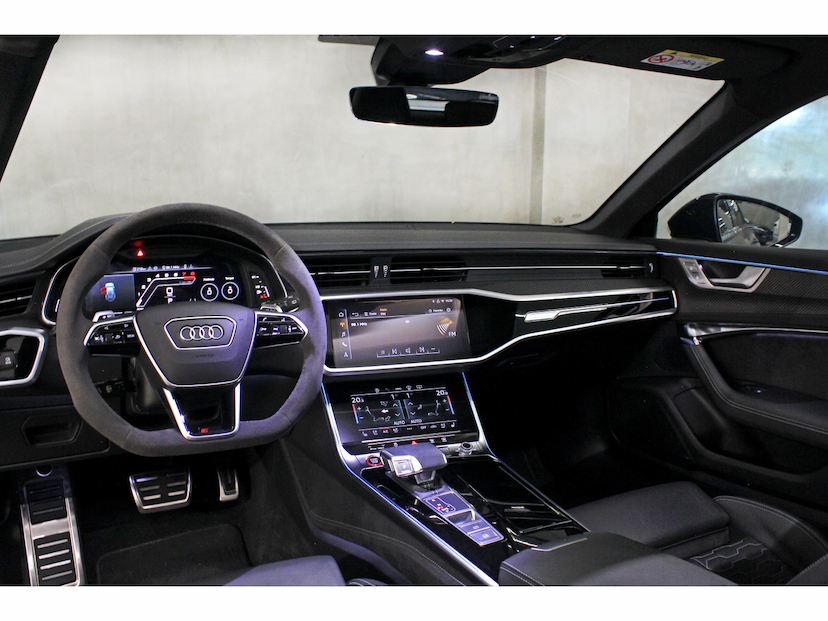 Foto do veículo AUDI RS6 4.0 V8 TFSI MHEV AVANT PERFORMANCE TIPTRONIC 2026 5.100 KM 1.219.800,00