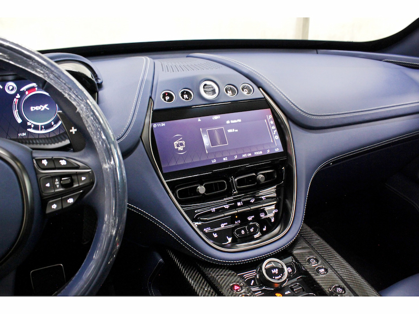 Foto do veículo ASTON MARTIN DBX707 4.0 V8 TURBO GASOLINA  AUTOMÁTICO 2023 9.500 KM 2.699.800,00