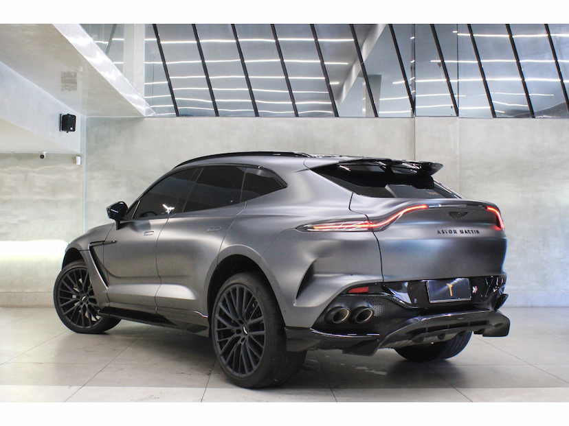 Foto do veículo ASTON MARTIN DBX707 4.0 V8 TURBO GASOLINA  AUTOMÁTICO 2023 9.500 KM 2.699.800,00
