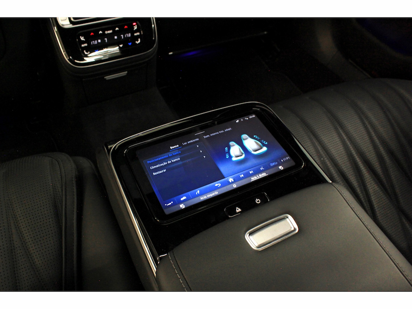 Foto do veículo MERCEDES-BENZ S 63 AMG 4.0 V8 TURBO PHEV E PERFORMANCE 4MATIC+ SPEEDSHIFT 2025 18.500 KM 1.749.800,00