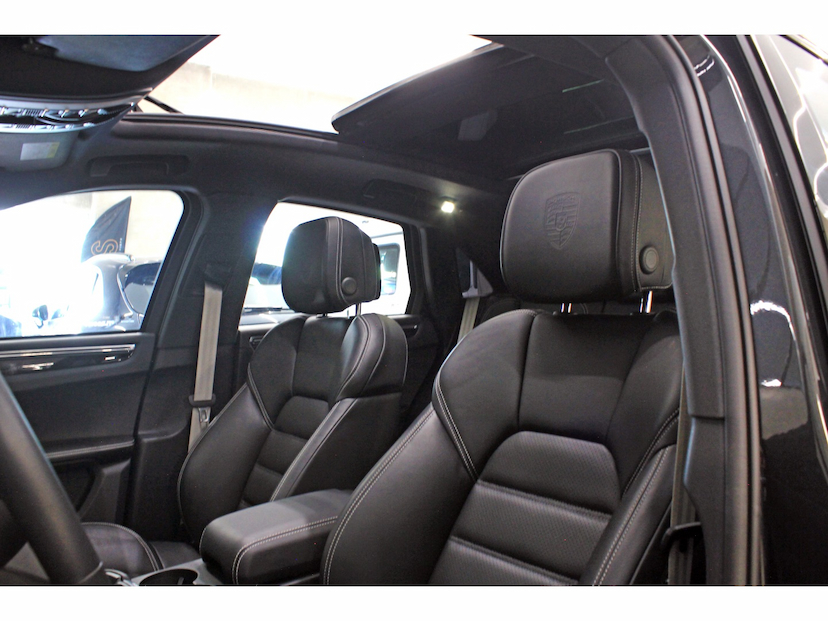 Foto do veículo PORSCHE MACAN 2.0 TURBO GASOLINA T PDK 2026 5.100 KM 789.800,00
