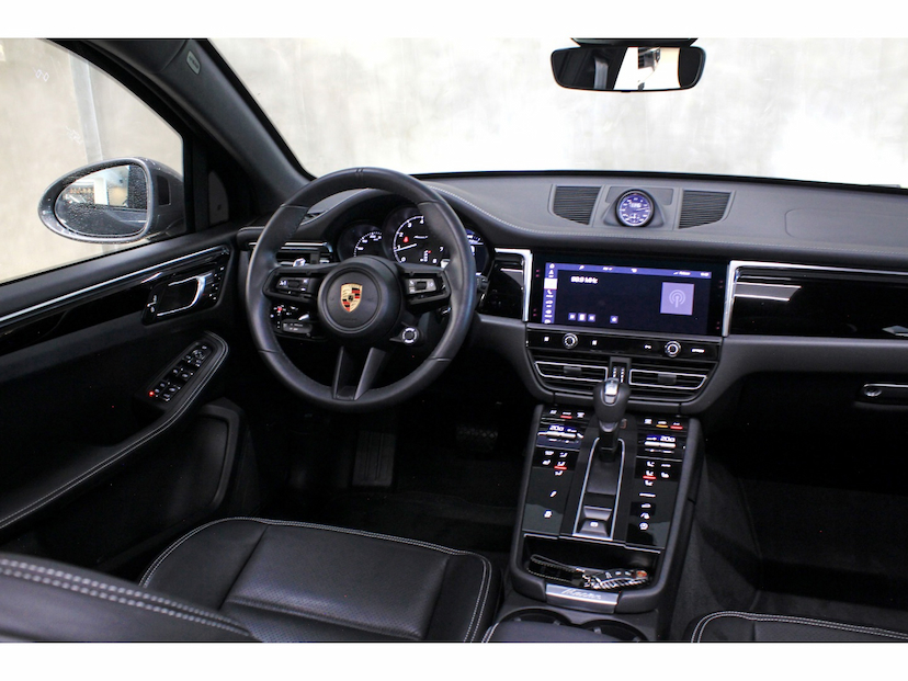 Foto do veículo PORSCHE MACAN 2.0 TURBO GASOLINA T PDK 2026 5.100 KM 789.800,00