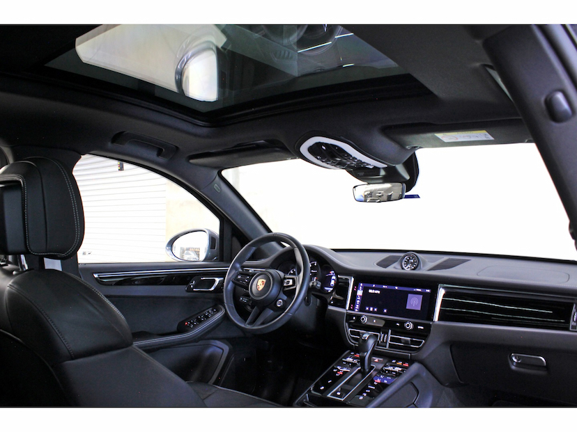 Foto do veículo PORSCHE MACAN 2.0 TURBO GASOLINA T PDK 2026 5.100 KM 789.800,00