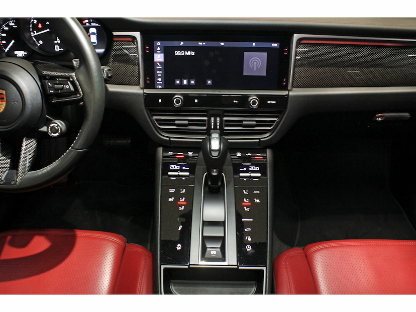 Foto do veículo PORSCHE MACAN 2.0 TURBO GASOLINA T PDK 2023 29.000 KM 549.800,00