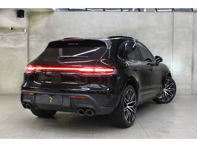 Foto do veículo PORSCHE MACAN 2.0 TURBO GASOLINA T PDK 2023 29.000 KM 549.800,00