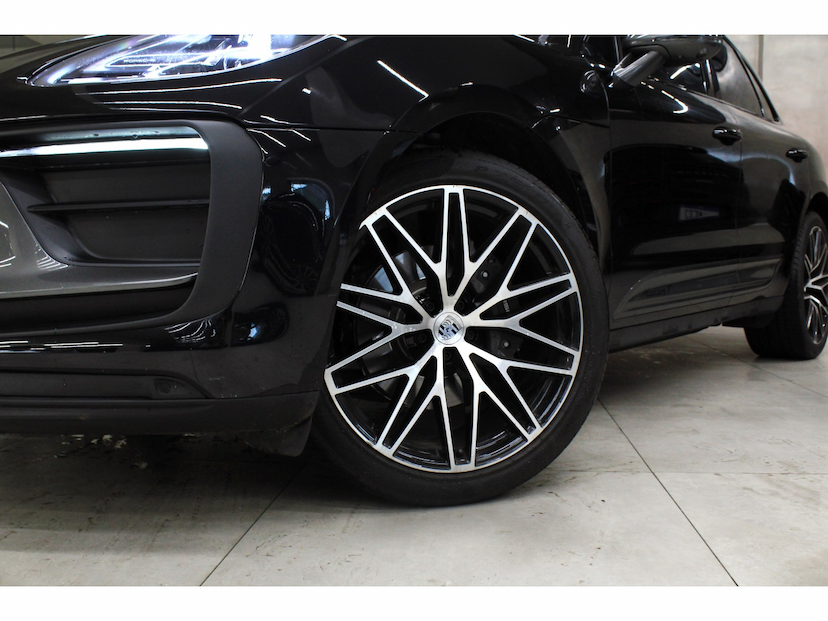 Foto do veículo PORSCHE MACAN 2.0 TURBO GASOLINA T PDK 2023 29.000 KM 549.800,00