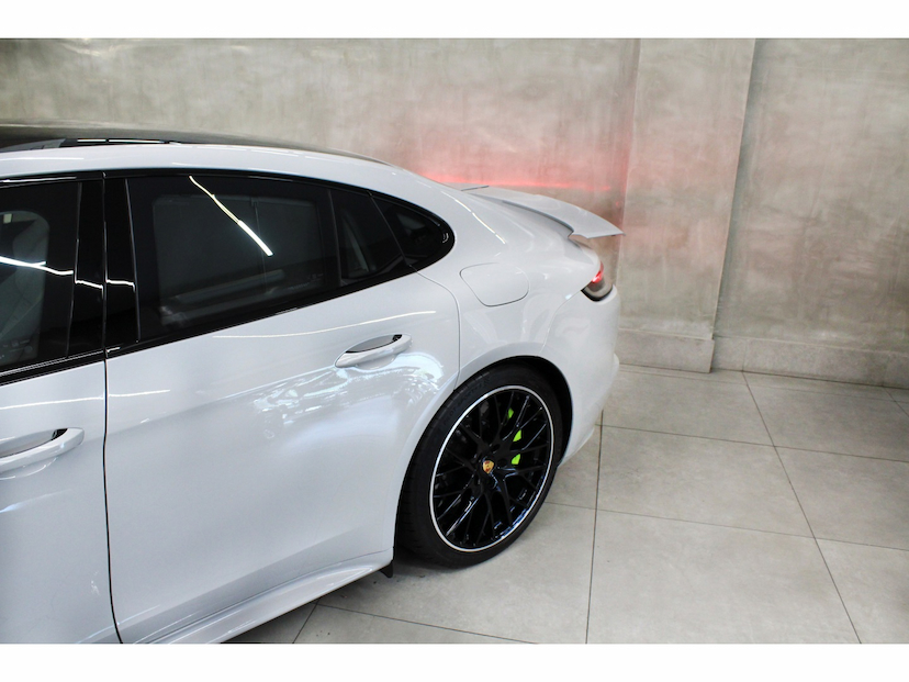 Foto do veículo PORSCHE PANAMERA 4.0 V8 E-HYBRID TURBO S PDK 2023 9.200 KM 898.800,00