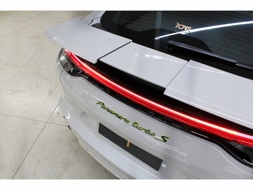 Foto do veículo PORSCHE PANAMERA 4.0 V8 E-HYBRID TURBO S PDK 2023 9.200 KM 898.800,00