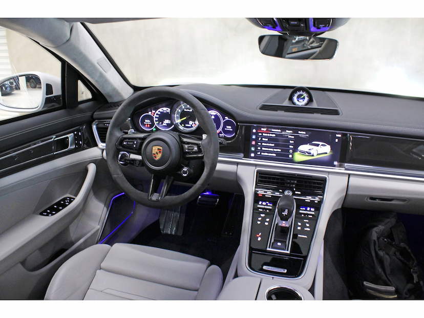 Foto do veículo PORSCHE PANAMERA 4.0 V8 E-HYBRID TURBO S PDK 2023 9.200 KM 898.800,00