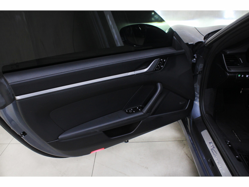Foto do veículo PORSCHE 911 3.0 24V H6 GASOLINA CARRERA PDK 2026 3.300 KM 1.148.800,00