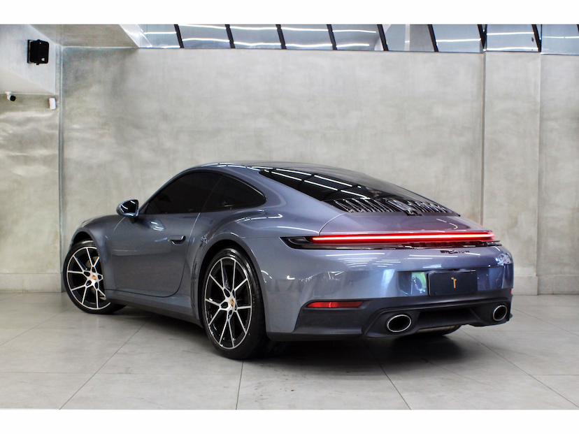 Foto do veículo PORSCHE 911 3.0 24V H6 GASOLINA CARRERA PDK 2026 3.300 KM 1.148.800,00