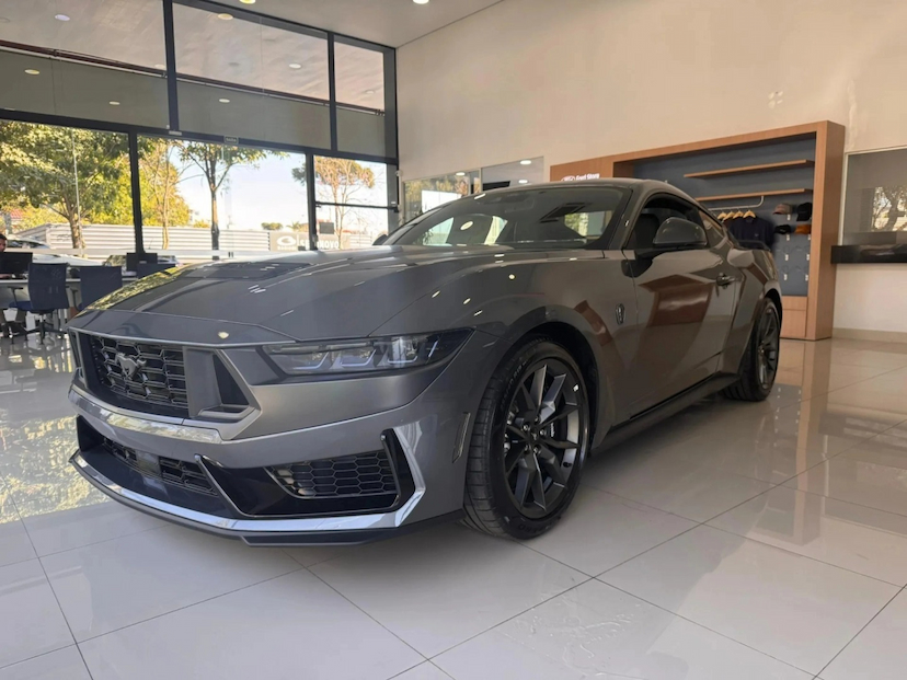 Foto do veículo Ford MUSTANG 5.0 V8 GASOLINA DARK HORSE SELECTSHIFT 2025 0 KM R$ 624.900,00