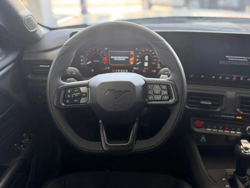 Foto do veículo Ford MUSTANG 5.0 V8 GASOLINA DARK HORSE SELECTSHIFT 2025 0 KM R$ 624.900,00