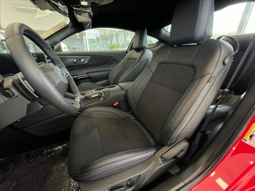 Foto do veículo Ford MUSTANG 5.0 V8 GASOLINA DARK HORSE SELECTSHIFT 2025 0 KM R$ 612.800,00
