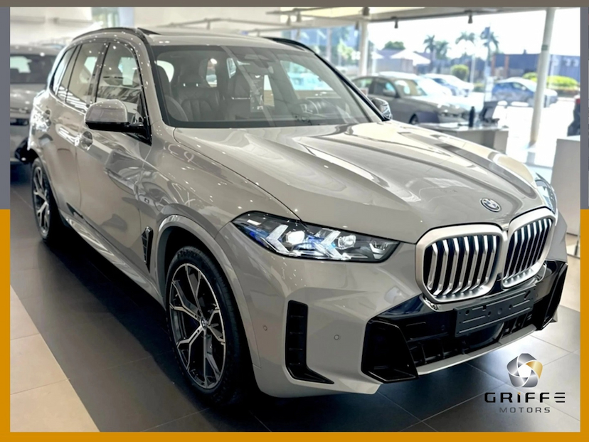 Foto do veículo BMW X5 3.0 I6 TURBO HÍBRIDO XDRIVE50E M SPORT AUTOMÁTICO 2026 0 KM 799.900,00
