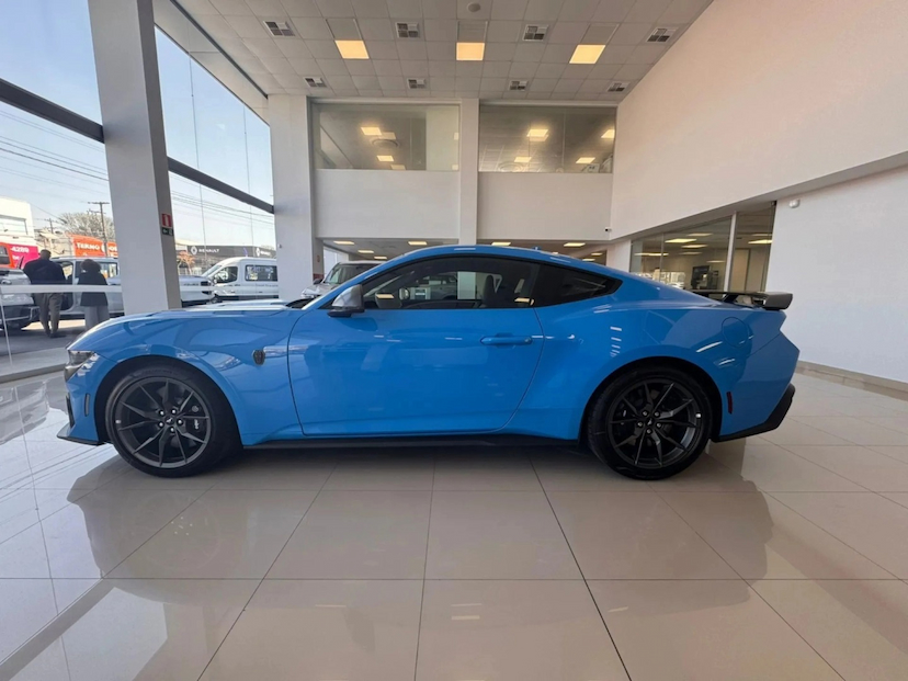 Foto do veículo Ford MUSTANG 5.0 V8 GASOLINA DARK HORSE SELECTSHIFT 2025 0 KM R$ 612.800,00