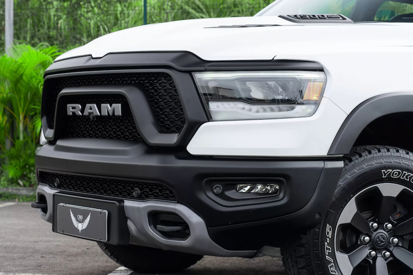 Foto do veículo RAM 1500 5.7 V8 GASOLINA REBEL CD 4X4 AUTOMÁTICO 2021 71.000 KM 289.900,00