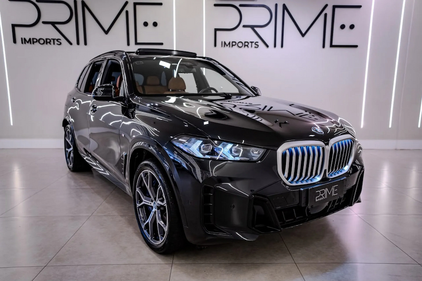 Foto do veículo BMW X5 3.0 I6 TURBO HÍBRIDO XDRIVE50E M SPORT AUTOMÁTICO 2025 19.900 KM 599.900,00
