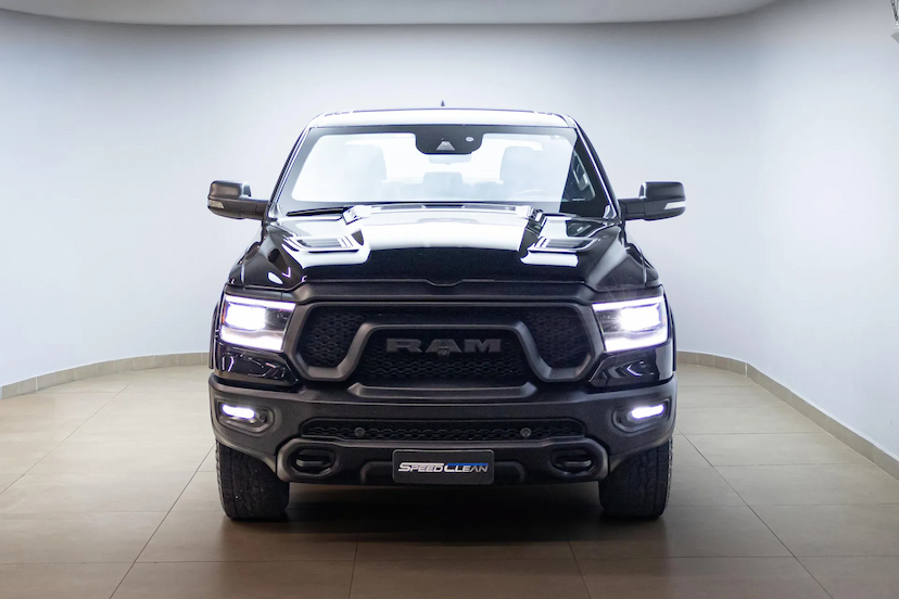 Foto do veículo RAM 1500 5.7 V8 GASOLINA REBEL CD 4X4 AUTOMÁTICO 2022 43.119 KM 379.900,00