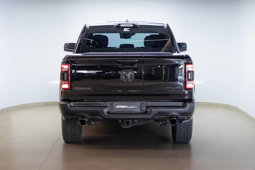 Foto do veículo RAM 1500 5.7 V8 GASOLINA REBEL CD 4X4 AUTOMÁTICO 2022 34.750 KM 419.900,00