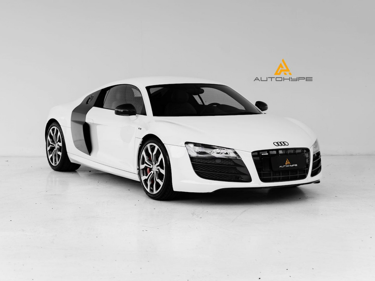 Foto do veículo AUDI R8  5.2 V10 FSI 2011/2012 41.235 KM R$ 629.000,00