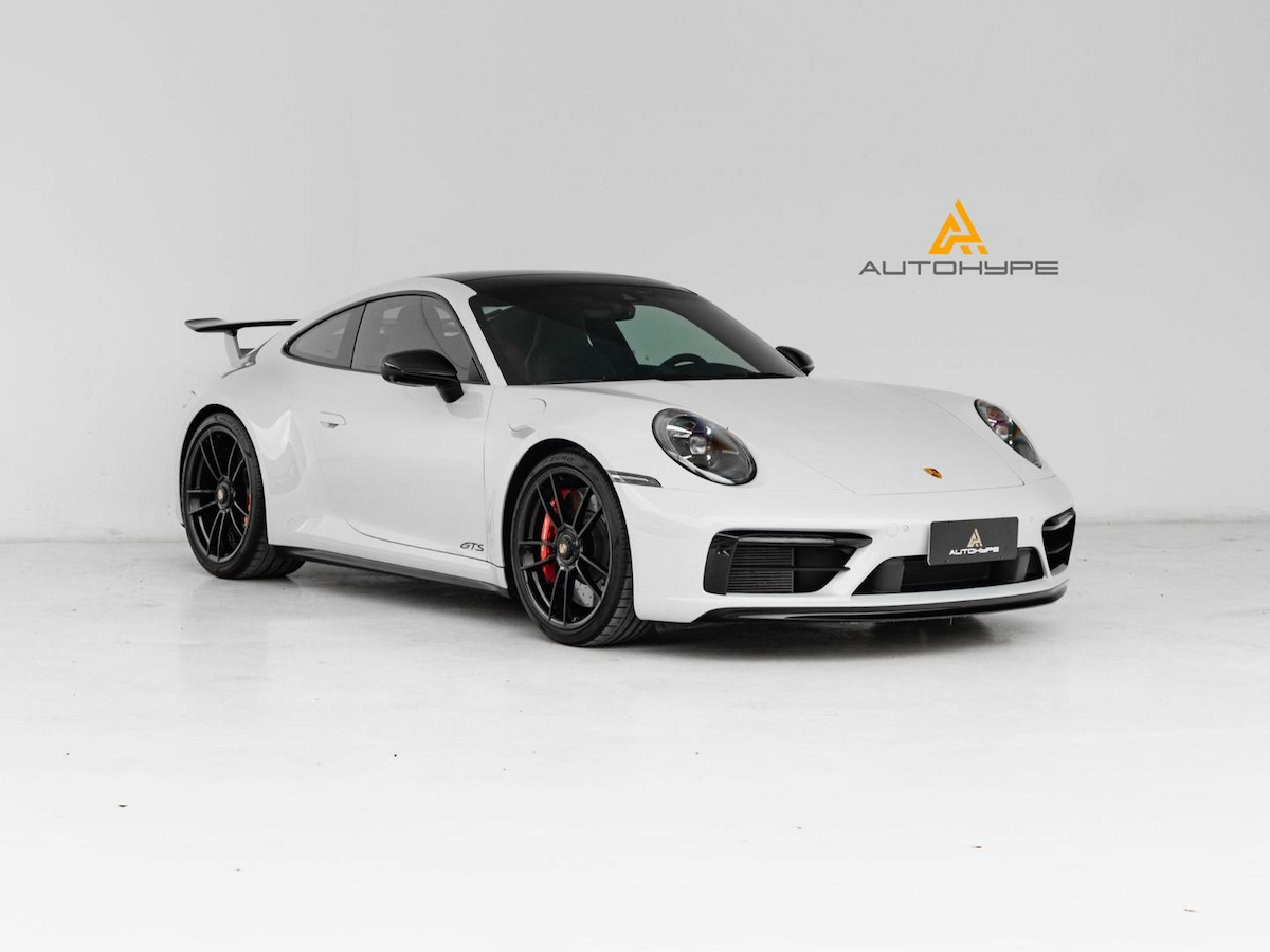 Foto do veículo PORSCHE 911 CARRERA 4 GTS 2023/2023 7.945 KM R$ 999.000,00