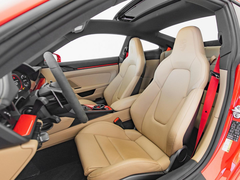 Foto do veículo PORSCHE 911  GTS 2024 3.895 KM 939.000,00