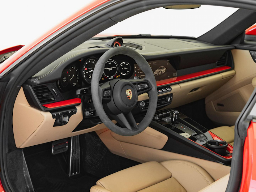 Foto do veículo PORSCHE 911  GTS 2024 3.895 KM 939.000,00