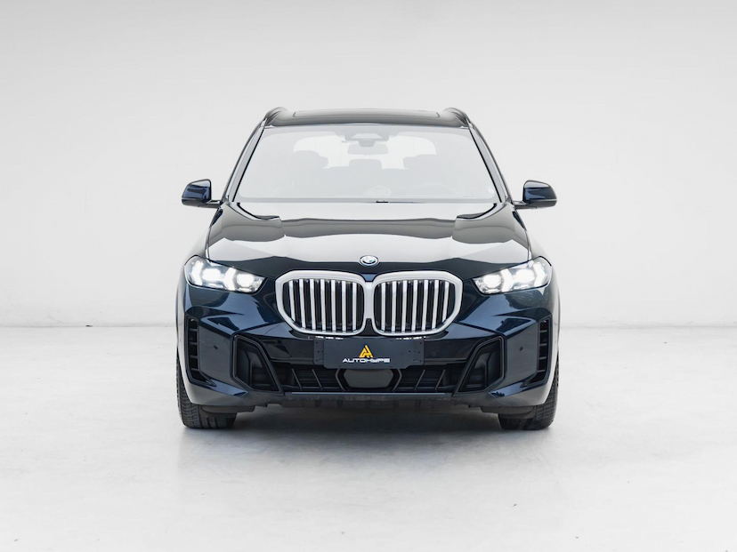 Foto do veículo BMW X5  XDRIVE50E MSP 2026 8.802 KM 719.000,00