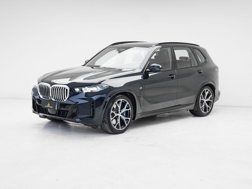 Foto do veículo BMW X5  XDRIVE50E MSP 2026 8.802 KM 719.000,00