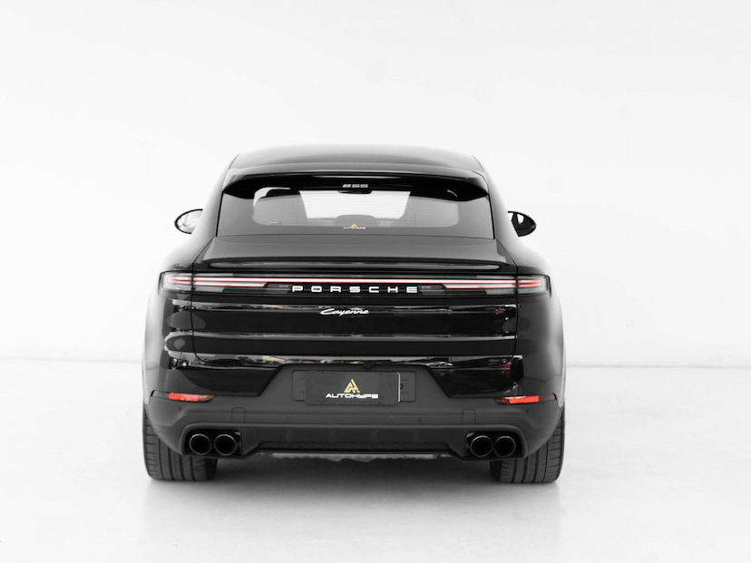 Foto do veículo PORSCHE CAYENNE COUPE E-HYBRID 2024 10.687 KM 829.000,00