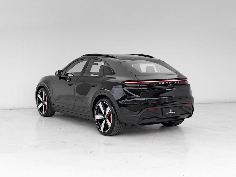 Foto do veículo PORSCHE MACAN 4S ELÉTRICA 2025 4.025 KM 639.000,00