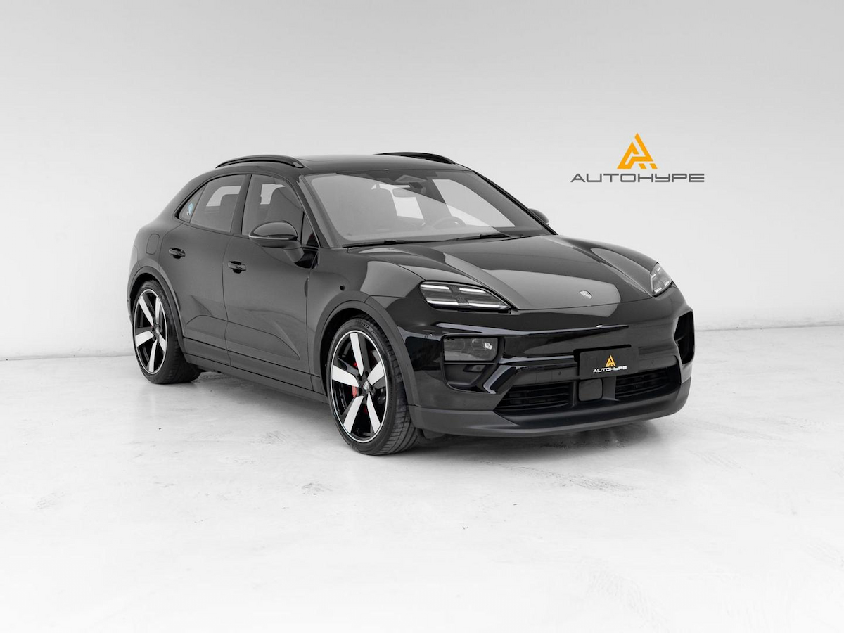 Foto do veículo PORSCHE MACAN 4S ELÉTRICA 2024/2025 4.025 KM R$ 639.000,00