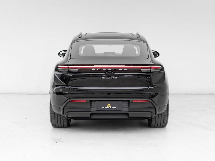Foto do veículo PORSCHE MACAN 4S ELÉTRICA 2025 4.025 KM 639.000,00