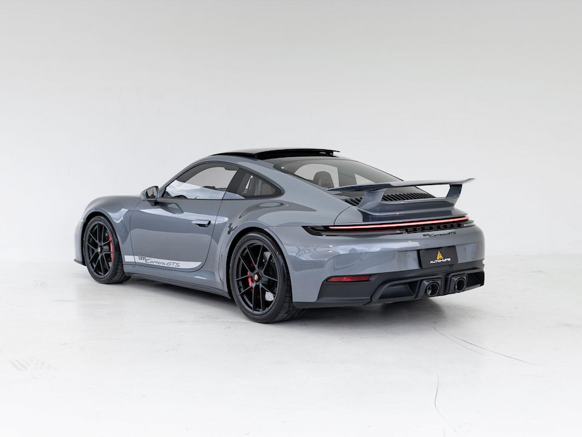 Foto do veículo PORSCHE 911  CARREIRA GTS COUP 3.6 (992) (HÍB) 2026 1.800 KM 1.169.000,00