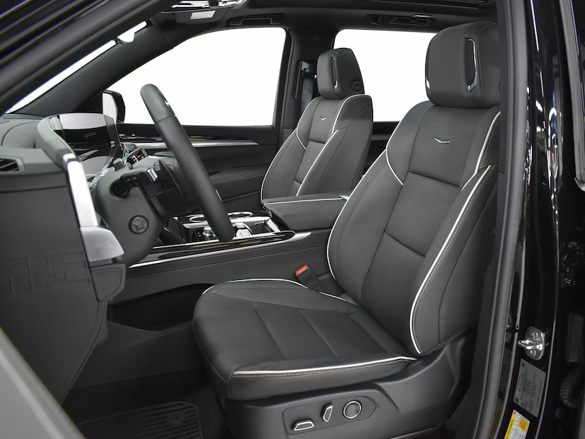 Foto do veículo CADILLAC ESCALADE  ESV 2025 485 KM 1.890.000,00