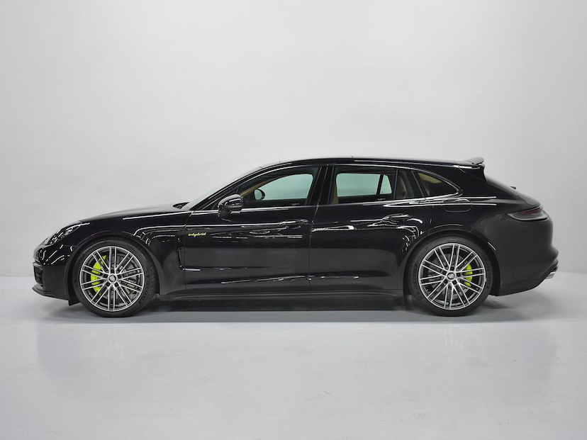 Foto do veículo PORSCHE PANAMERA  4 E-HYBRID SPORT TURISMO 2023 12.230 KM 670.000,00