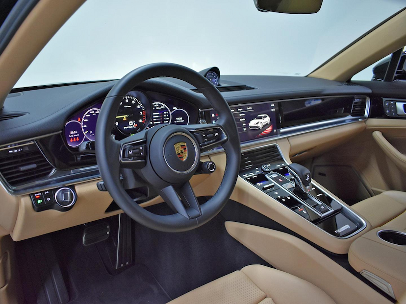 Foto do veículo PORSCHE PANAMERA  4 E-HYBRID SPORT TURISMO 2023 12.230 KM 670.000,00