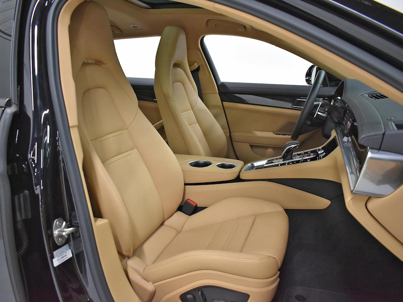 Foto do veículo PORSCHE PANAMERA  4 E-HYBRID SPORT TURISMO 2023 12.230 KM 670.000,00