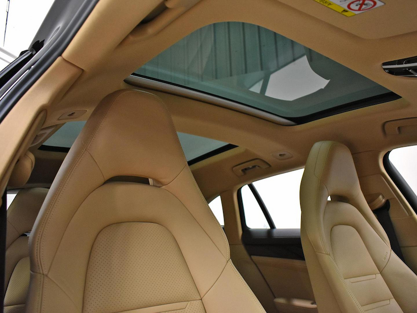 Foto do veículo PORSCHE PANAMERA  4 E-HYBRID SPORT TURISMO 2023 12.230 KM 670.000,00