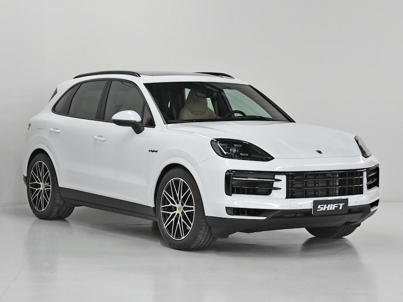 Foto do veículo PORSCHE CAYENNE  3.0 V6 (HÍBRIDO) 2024 7.845 KM 765.000,00