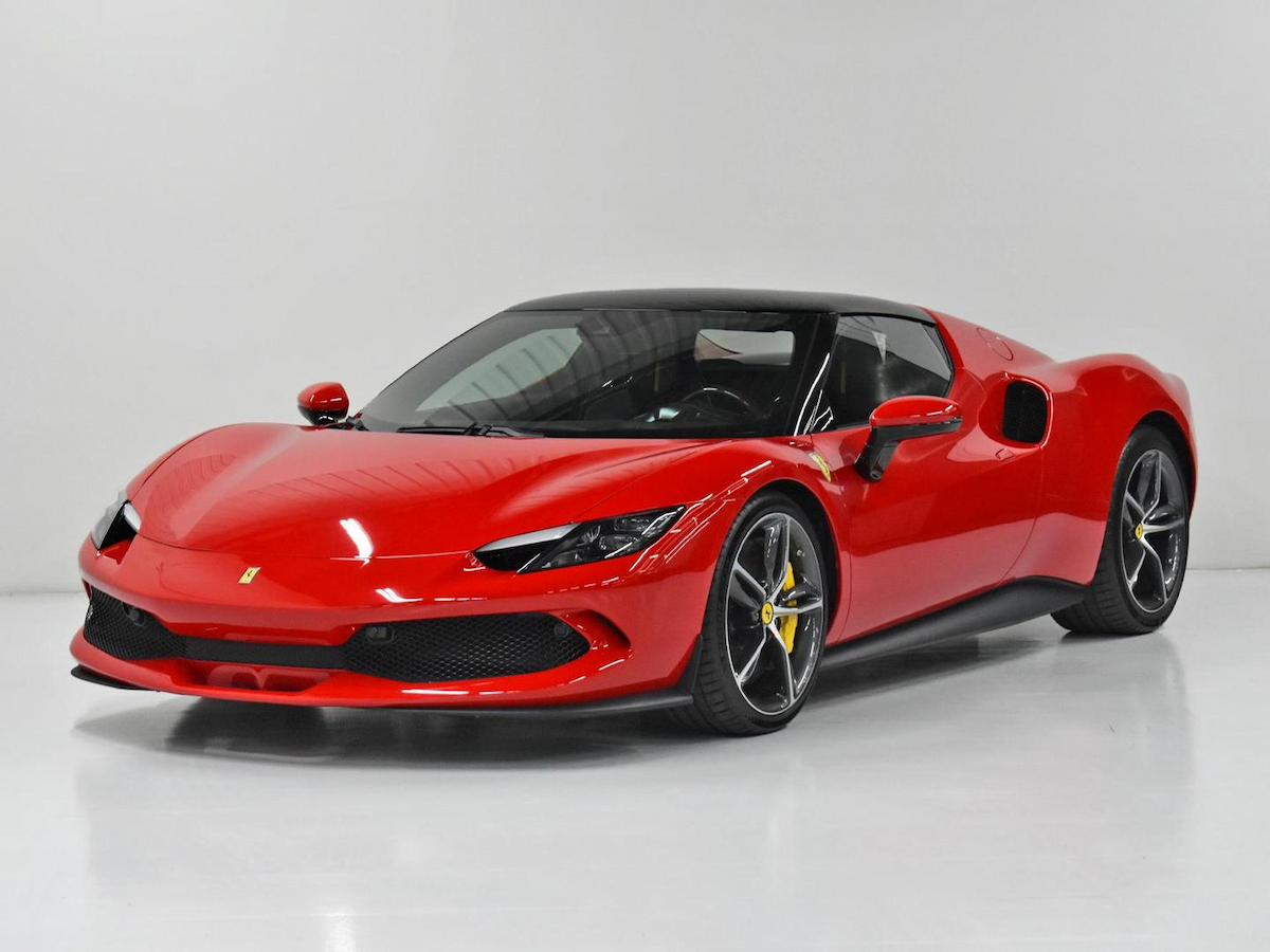 Foto do veículo FERRARI 296 GTB  GTB (HIBRIDO) 2023/2024 2.795 KM R$ 3.250.000,00