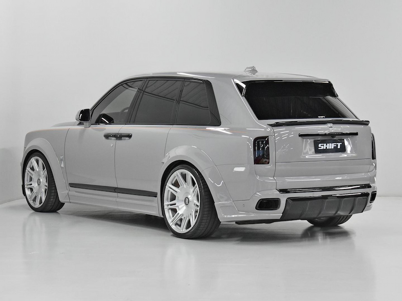 Foto do veículo ROLLS-ROYCE CULLINAN  6.7 V12 AUT. 2023 4.270 KM 6.900.000,00