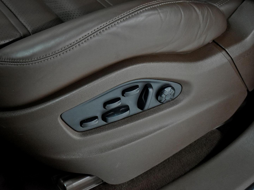 Foto do veículo PORSCHE CAYENNE  PLATINUM ED. 3.0 V6 2023 24.645 KM 695.000,00
