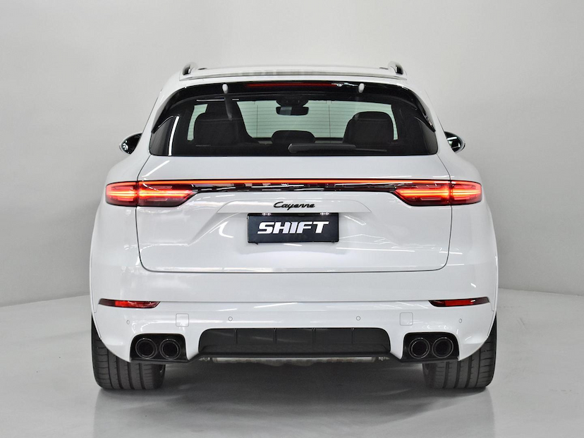 Foto do veículo PORSCHE CAYENNE  PLATINUM ED. 3.0 V6 2023 24.645 KM 695.000,00