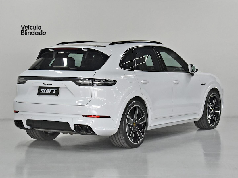 Foto do veículo PORSCHE CAYENNE  PLATINUM ED. 3.0 V6 2023 24.645 KM 695.000,00