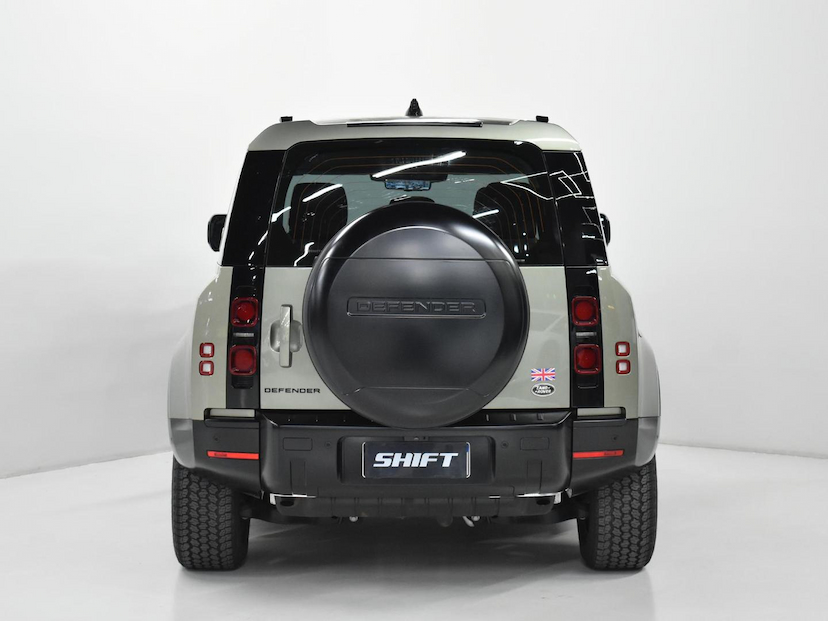 Foto do veículo LAND ROVER DEFENDER  110 2.0 TURBO SE SI4 AUT 2022 52.580 KM 430.000,00